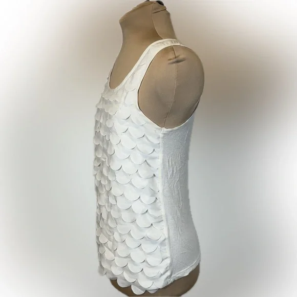 GUC Fun & Flirt Scalloped Tank Top - Picture 2 of 5